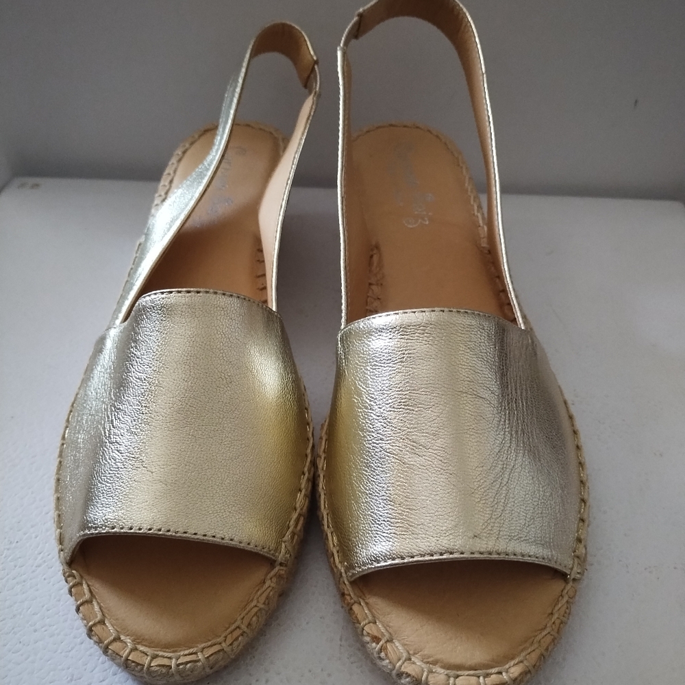 CARMEN SAIZ WEDGE SLIP ON SHOES